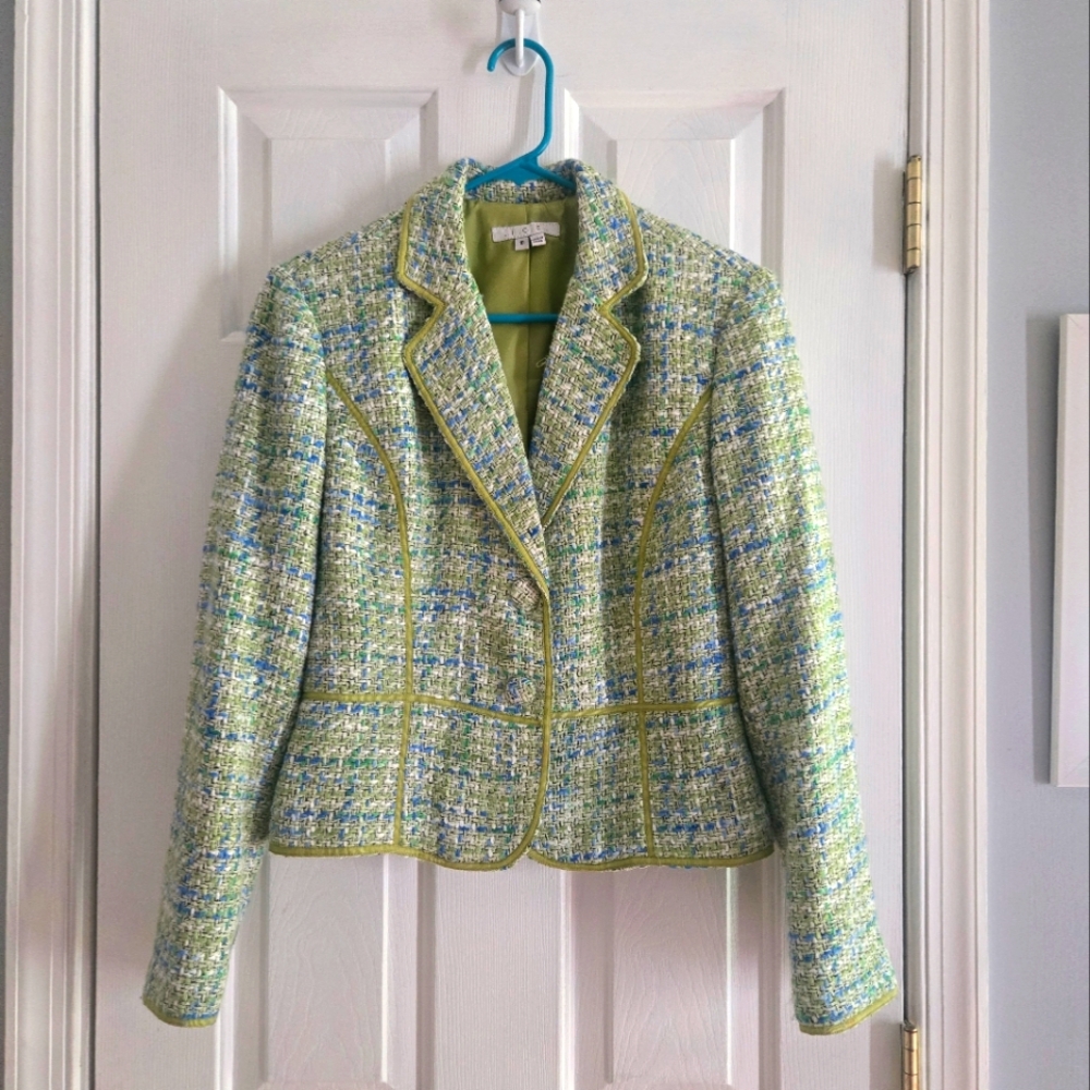 Vintage Ice Green and Blue Blazer with Classic Tailoring